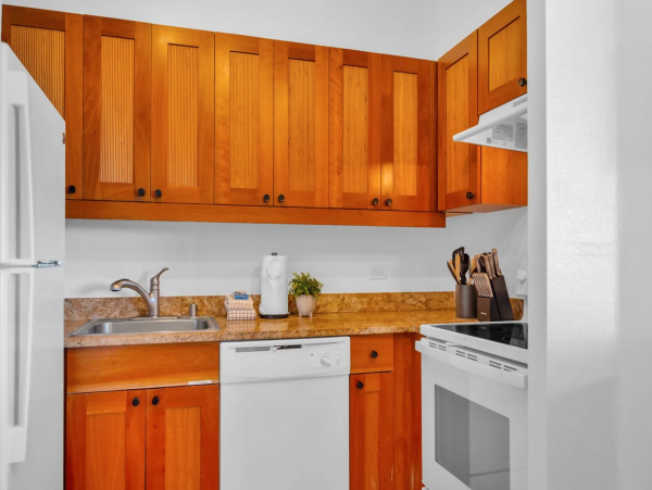 Luxurious 4-Bedroom Maui Retreat in Kaanapali